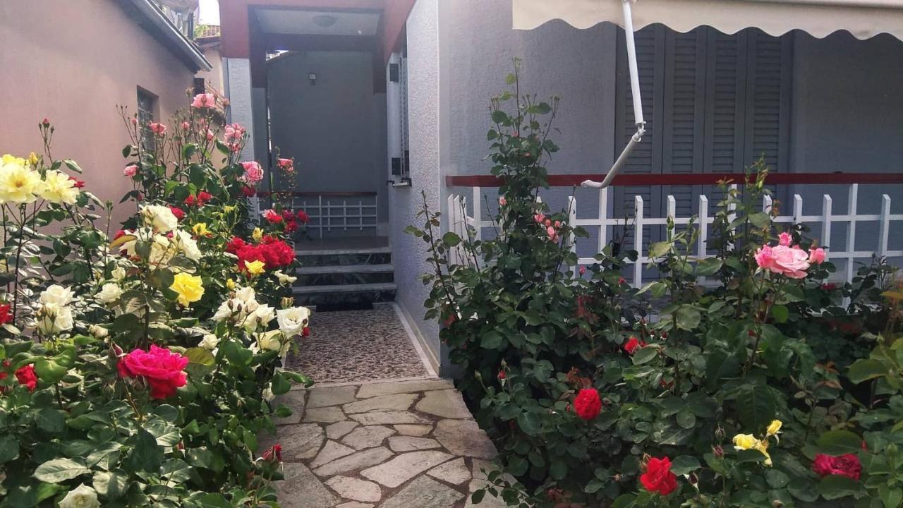 Апартаменти Rose'S House Трикала Екстер'єр фото